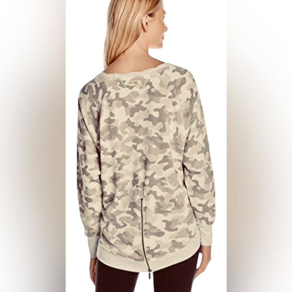 KENSIE PERFORMANCE SWEATSHIRT CAMO-PRINT PULLOVER WOMEN BACK ZIPPER SIZE MEDIUM - Picture 2 of 16